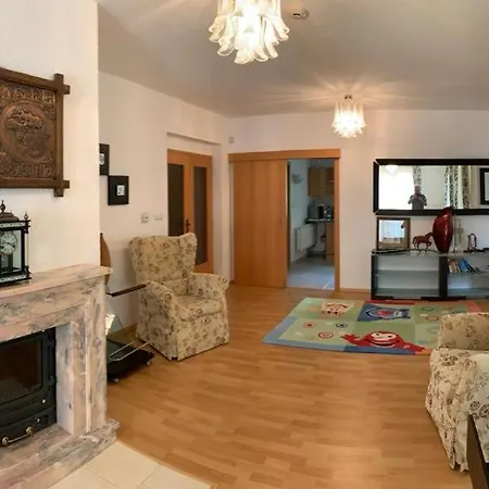 Garden With Pool Access 빌라