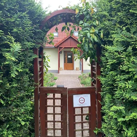 Garden With Pool Access Karlovy Vary