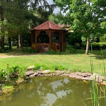 Garden With Pool Access 빌라